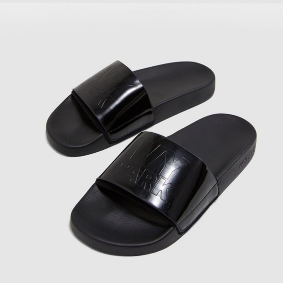 Ivy Park Beyonce Black Graphic Logo Slide Sandals - Picture 2 of 14